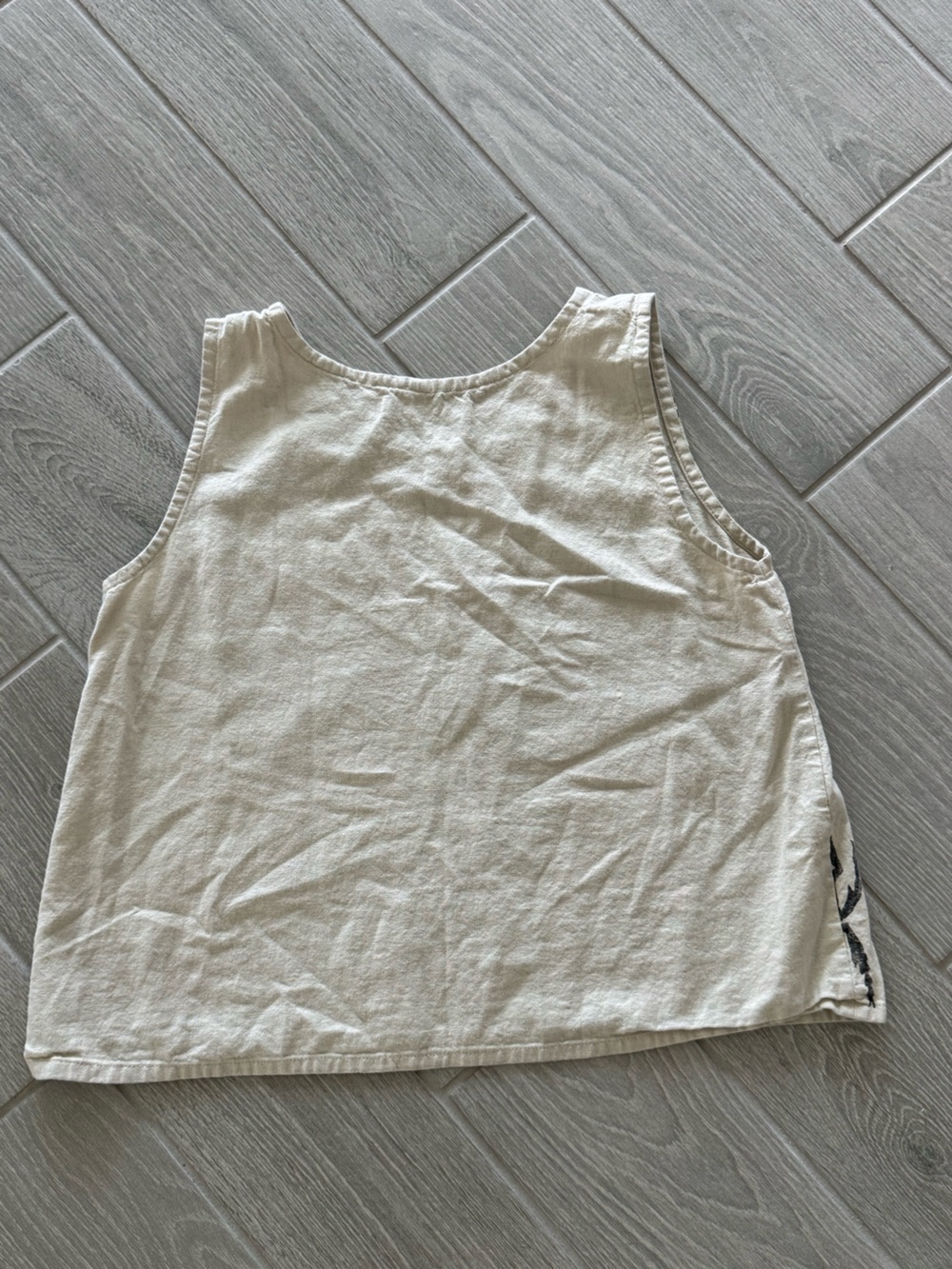 LOVE TO LOVE YOU Cropped Linen Tank Block Print Beetles Size Medium GUC - Picture 2 of 3